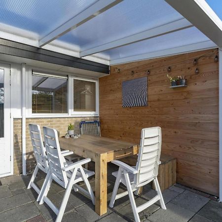 Attractive Holiday Home Close To Beach Sint Maartensvlotbrug Экстерьер фото